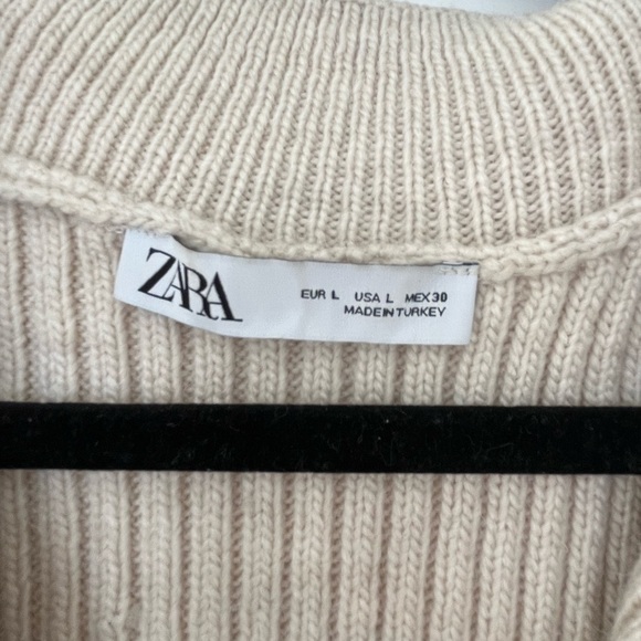 Zara knit 1/4 zip sweater - Picture 2 of 2